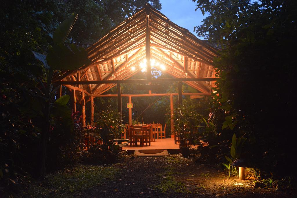 Arenal Oasis Eco Lodge & Wildlife Refuge La Fortuna Екстериор снимка